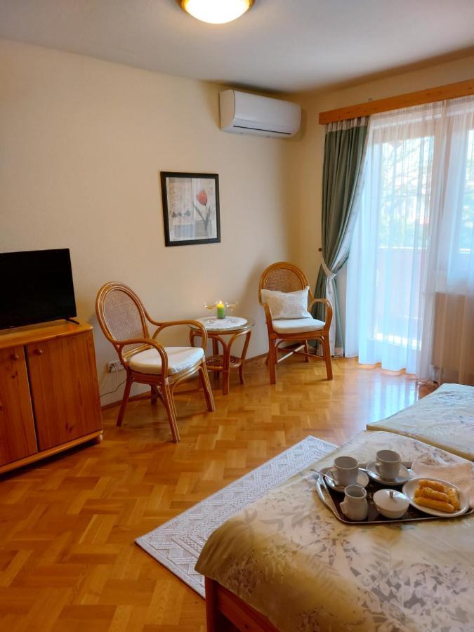 Toelgyes Apartment Hajdúszoboszló Esterno foto